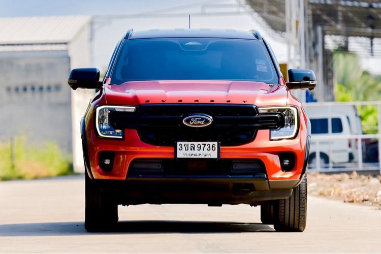 รถ Ford Everest 2.0 Turbo Sport สี ส้ม