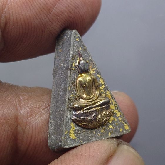 สมเด็จจิตรลดา รุ่น 2 พระกำลังแผ่นดิน มวลสารจิตรลดา หลังตรากาญจนา กรรมการ พิมพ์เล็ก เนื้อผงหน้ากากเงิน ปี2539 พร้อมกล่องเดิม รูปที่ 5