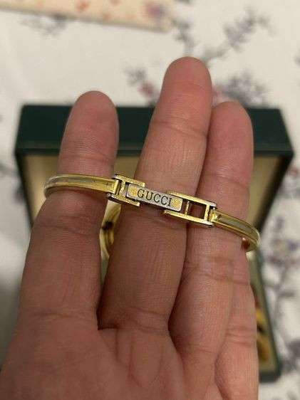 Gucci แบบกำไล (bangle watch) รูปที่ 8