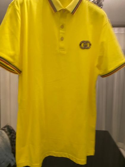 กุชชี่ (ติดจองค่ะ)เสื้อโปโลแขนสั้น สภาพใหม่เอี่ยม เนื้อผ้าดีมาก