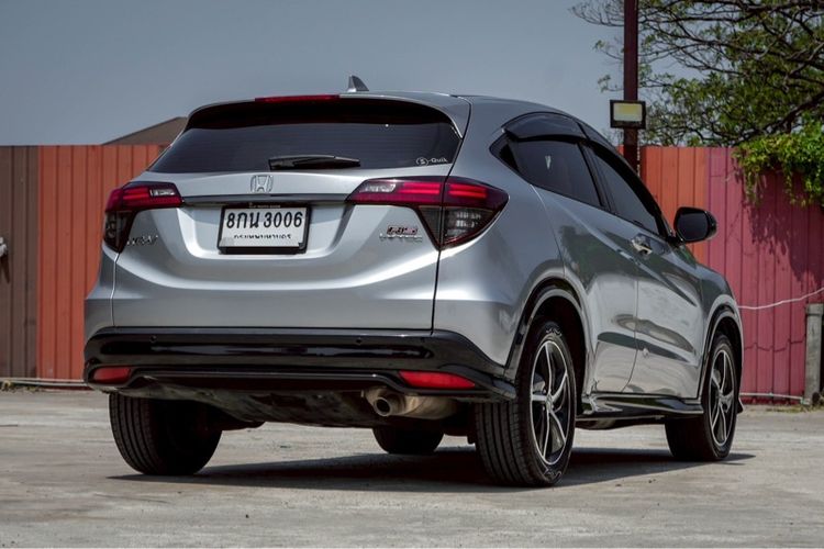 Honda HR-V 2019 1.8 RS Utility-car เบนซิน ไม่ติดแก๊ส เกียร์อัตโนมัติ เทา รูปที่ 2
