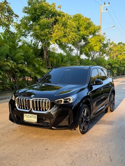 รถ BMW X1 2.0 sDrive20i M Sport สี ดำ