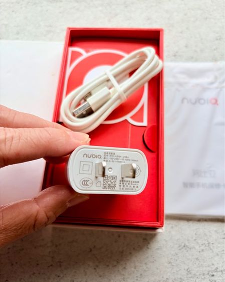 กล่องมือถือ Nubia Z7 mini รูปที่ 3