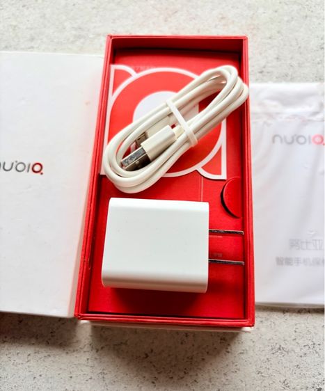 กล่องมือถือ Nubia Z7 mini รูปที่ 2