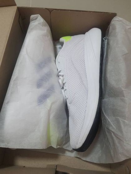 ขายรองเท้า adidas มือ1 size 44 us 10 ใหม่แกะกล่อง เนื่องจากลูกสาวซื้อมาให้แล้วใส่คับไป สามารถนัดรับได้ที่ ลำลูกกา คลอง2 ฟิวเจอร์พาร์ รังสิต หรือ บริเวณใกล้เคียง ราคานี้ไม่รวมค่าจัดส่งนะครับ รูปที่ 4