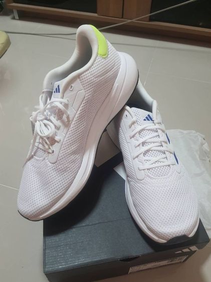 ขายรองเท้า adidas มือ1 size 44 us 10 ใหม่แกะกล่อง เนื่องจากลูกสาวซื้อมาให้แล้วใส่คับไป สามารถนัดรับได้ที่ ลำลูกกา คลอง2 ฟิวเจอร์พาร์ รังสิต หรือ บริเวณใกล้เคียง ราคานี้ไม่รวมค่าจัดส่งนะครับ รูปที่ 2