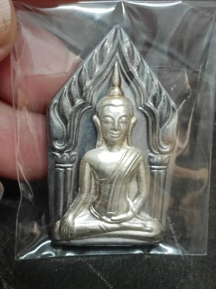 อนุสรณ์ 100 ปีหลวงพ่อพูล พระขุนแผนเนื้อชินตะกั่วหน้าเงิน หลังกุมารทอง