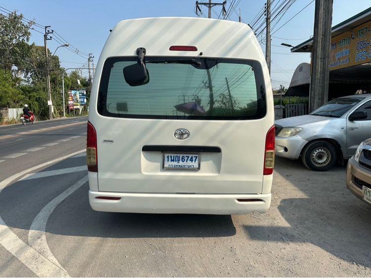 Toyota Commuter 2011 2.5 Van ดีเซล ไม่ติดแก๊ส เกียร์ธรรมดา ขาว รูปที่ 4