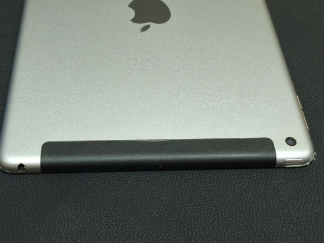 (มือสอง) Apple ipad gen 6 128GB cellular ใส่ซิมได้ รูปที่ 2