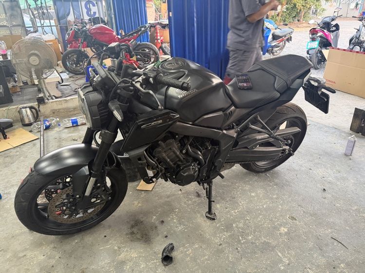 CB650R รูปที่ 2