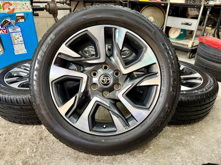 20" ล้อแม็ก TOYOTA LEGENDER ขอบ 20”  ยาง DUNLOP 265-50R20 ปี 24 ใช้งานน้อยดอกยางสวยพร้อมใช้งาน