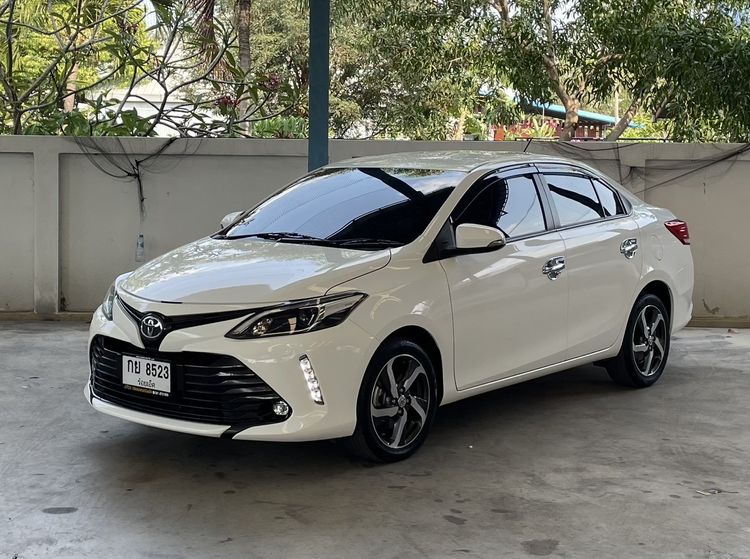 รถ Toyota Vios 1.5 High สี ขาว