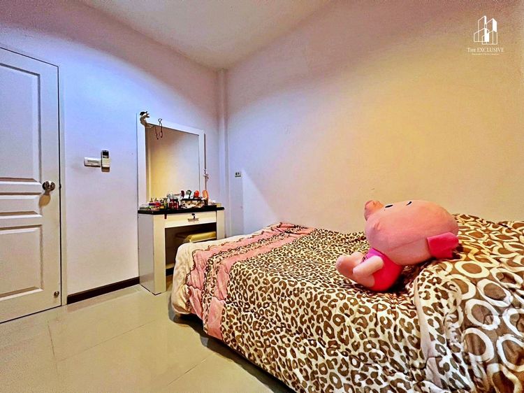 ราคาดีที่สุด ขายด่วนทาวน์เฮ้าส์ 2 หลังติดกัน  หมู่บ้านซื่อตรง โคซี่ รังสิต คลอง 6 รูปที่ 3