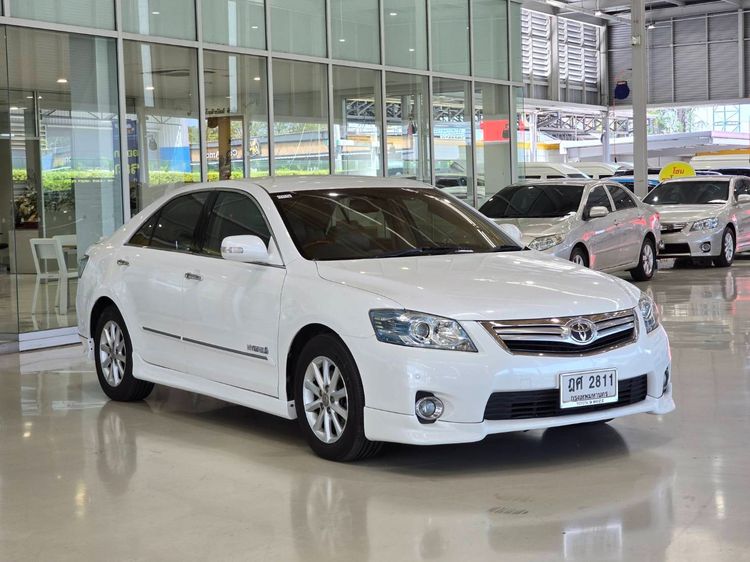 Toyota Camry 2010 2.5 Hybrid Sedan ไฮบริด ไม่ติดแก๊ส เกียร์อัตโนมัติ ขาว รูปที่ 2