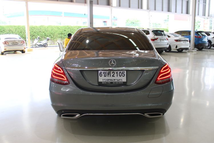 Mercedes-Benz C-Class 2017 C350e Sedan ไฮบริด ไม่ติดแก๊ส เกียร์อัตโนมัติ เทา รูปที่ 2