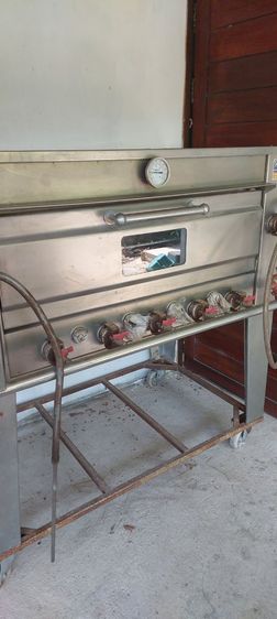 เตาอบขนมมือสอง สี่ถาด ใช้งานน้อย เก่าเก็บ