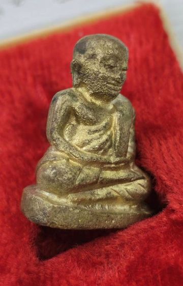 รูปหล่อหลวงพ่อเงินช้างคู่ รูปที่ 4