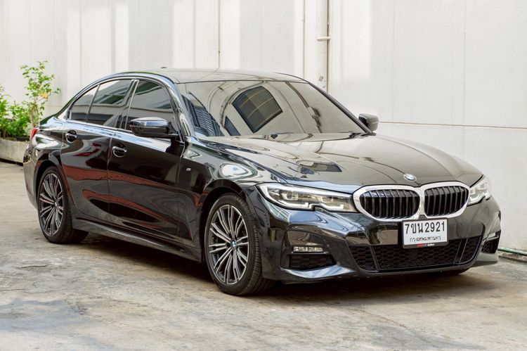 รถ BMW Series 3 320d สี ดำ