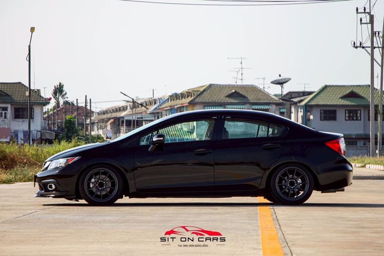 Honda Civic 2013 1.8 EL i-VTEC Sedan เบนซิน ไม่ติดแก๊ส เกียร์อัตโนมัติ ดำ รูปที่ 3