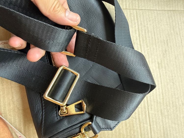 กระเป๋าหนังสะพายข้าง รูปที่ 8