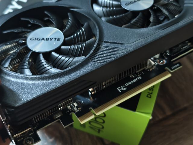 Gigabyte RTX 4060 8GB 
 รูปที่ 5