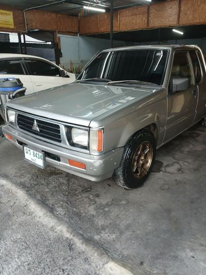 Mitsubishi Cyclone 1994 รุ่นย่อยอื่นๆ Pickup ดีเซล เกียร์ธรรมดา เทา รูปที่ 2