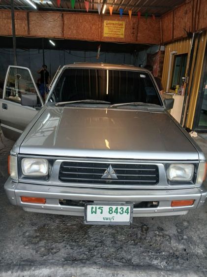 Mitsubishi Cyclone 1994 รุ่นย่อยอื่นๆ Pickup ดีเซล เกียร์ธรรมดา เทา รูปที่ 3