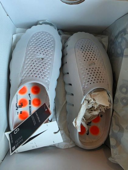 ขายรองเท้าNike Mind ตัวดัง มือหนึ่ง หิ้วมาจากญี่ปุ่นเอง ใส่นุ่มสบ่ยเท้าสุดๆ หายากแล้วตอนนี้ 