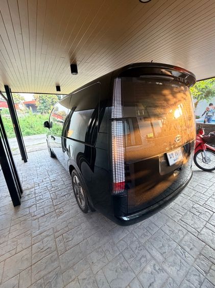 Hyundai Staria 2023 2.2 SEL Van ดีเซล ไม่ติดแก๊ส เกียร์อัตโนมัติ ดำ รูปที่ 4