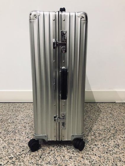 กระเป๋าเดินทางอลูมิเนียม RIMOWA  รุ่น Classic Check-In M  รูปที่ 3