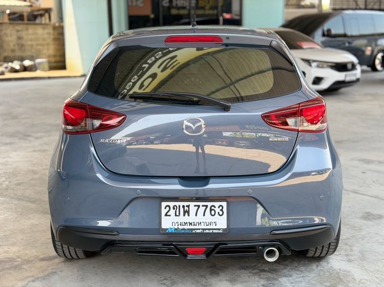 Mazda Mazda 2 2022 1.3 C Sports Sedan เบนซิน ไม่ติดแก๊ส เกียร์อัตโนมัติ เทา รูปที่ 4