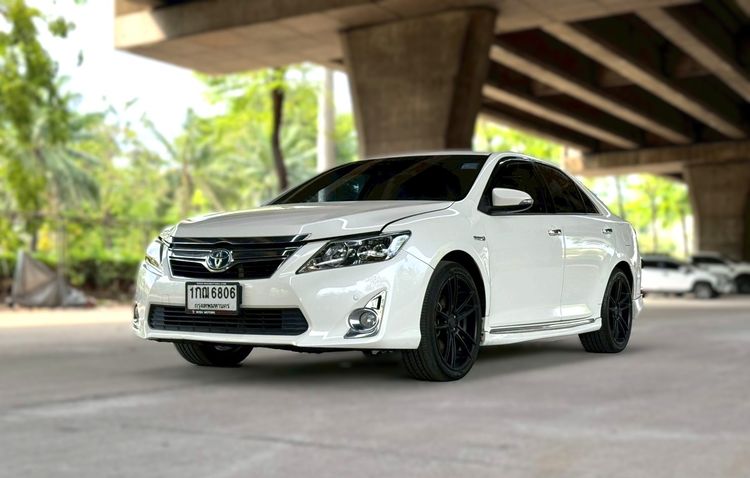 Toyota Camry 2013 2.5 HV Sedan ไฮบริด ไม่ติดแก๊ส เกียร์อัตโนมัติ ขาว