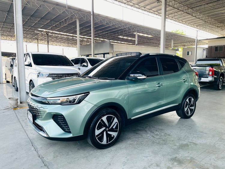 รถ MG VS HEV 1.5 X สี เขียว