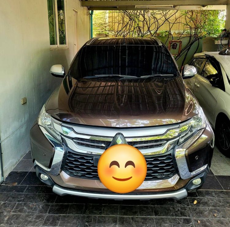 รถ Mitsubishi Pajero 3.5 GLS 4WD สี น้ำตาล
