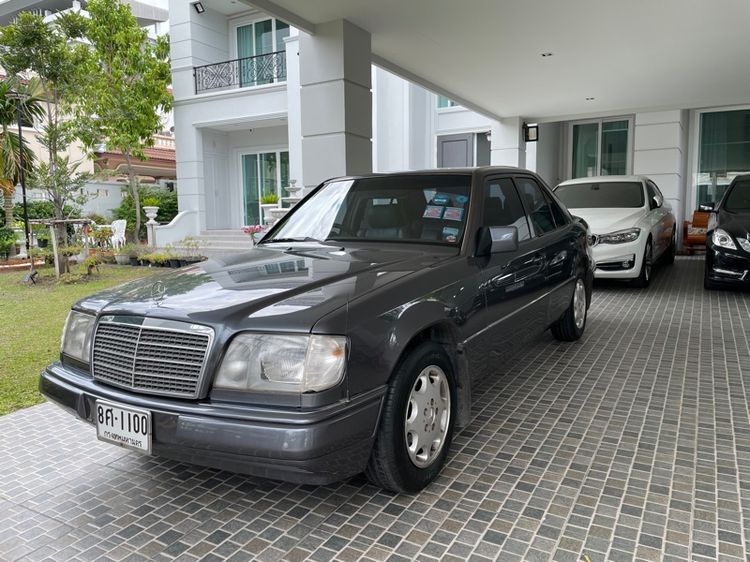 Mercedes-Benz E-Class 1995 E280 Sedan เบนซิน เกียร์อัตโนมัติ เทา รูปที่ 2
