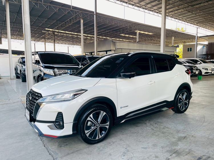 รถ Nissan Kicks 1.2 VL สี ขาว