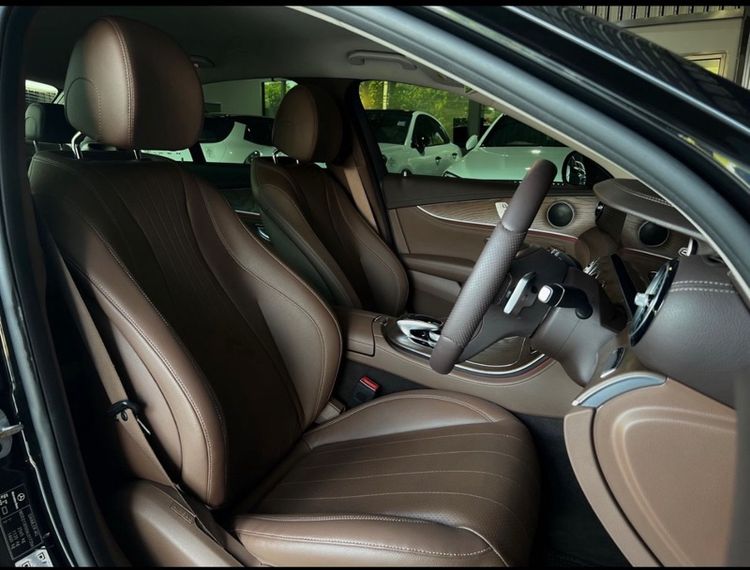 Mercedes-Benz E-Class 2019 E350 Sedan ดีเซล ไม่ติดแก๊ส เกียร์อัตโนมัติ ดำ รูปที่ 4