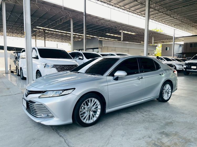 รถ Toyota Camry 2.5 G สี บรอนซ์เงิน