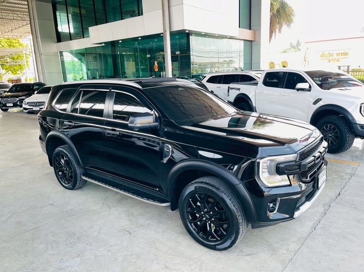 Ford Everest 2023 2.0 Titanium Plus Utility-car ดีเซล ไม่ติดแก๊ส เกียร์อัตโนมัติ ดำ รูปที่ 3