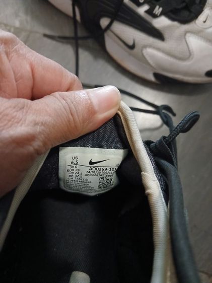 รองเท้าผ้าใบ Nike รูปที่ 3