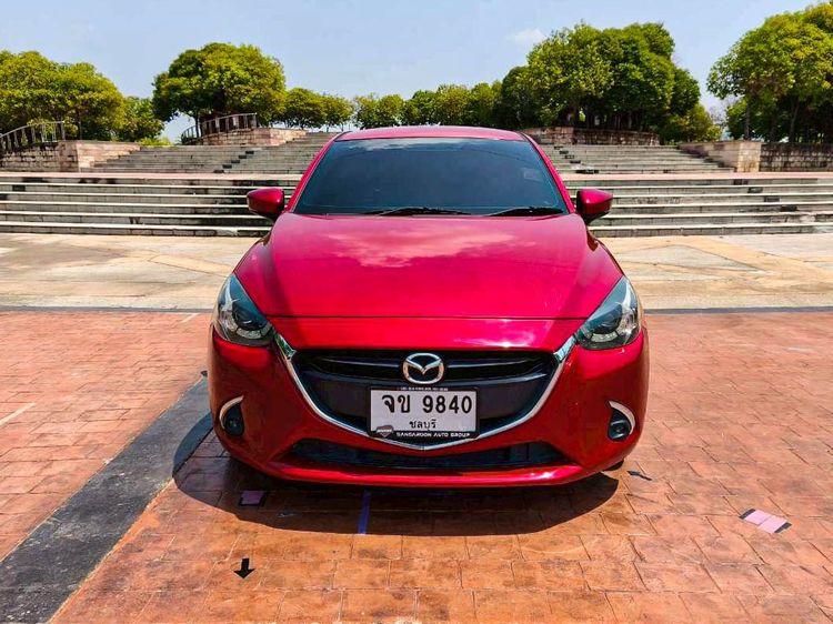 Mazda Mazda 2 2018 1.3 High Connect Sedan เบนซิน ไม่ติดแก๊ส เกียร์อัตโนมัติ แดง รูปที่ 2