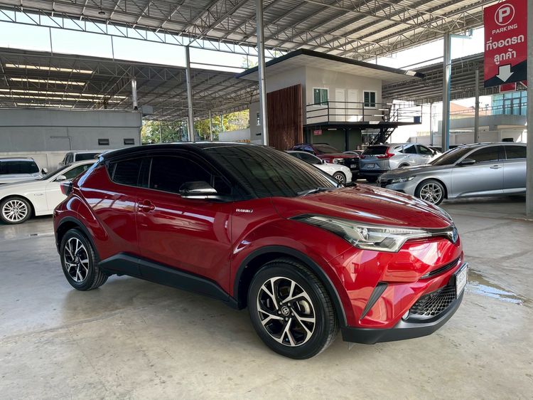 Toyota C-HR 2018 1.8 HV Hi Sedan ไฮบริด ไม่ติดแก๊ส เกียร์อัตโนมัติ แดง รูปที่ 2