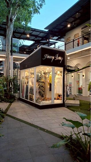 ปล่อยเซ้งร้านชุดออกงาน CDC เลียบด่วน (เปิดมา 12 ปี ฐานลูกค้าแน่น)