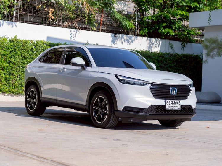 Honda HR-V 2024 1.5 e:HEV E Utility-car ไฮบริด ไม่ติดแก๊ส เกียร์อัตโนมัติ ขาว