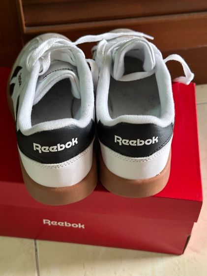 รองเท้า Reebok สีครีมขาว Size UK 5 รูปที่ 4