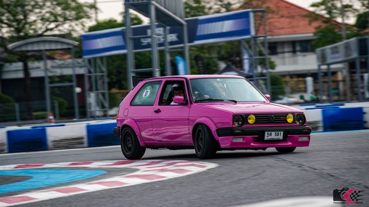 Volkswagen Golf 1995 2.0 GTI Sedan เบนซิน เกียร์ธรรมดา ชมพู