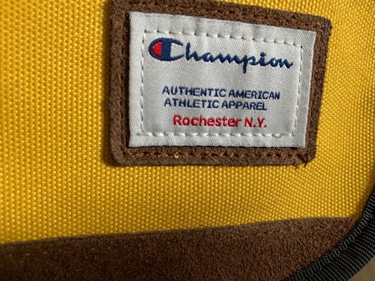 กระเป๋าสะพายข้างยี่ห้อ Champion Shoulder Bag 2 way- Yellow ซื้อจากญี่ปุ่น รูปที่ 6
