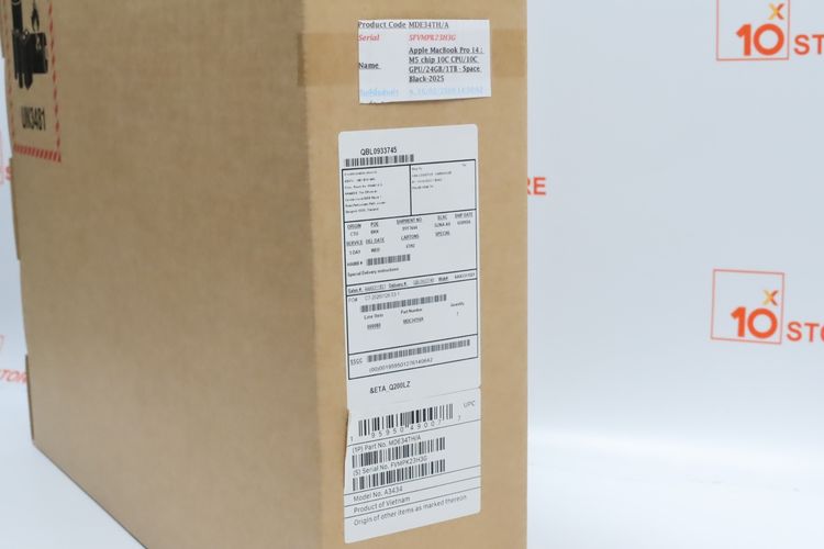 MacBook Pro M5 14" 24-1TB มือ 1  รูปที่ 2