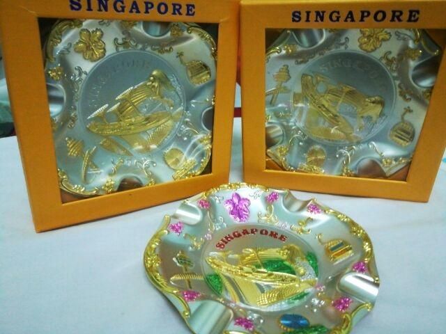 จานรองก้นบุหรี่ จานตั้งโต๊ะ