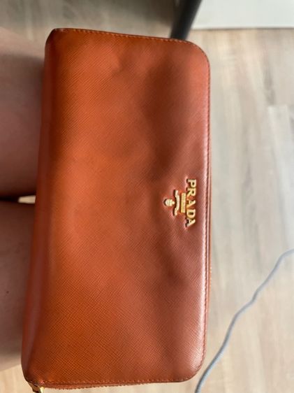 กระเป๋าเงิน Prada แท้